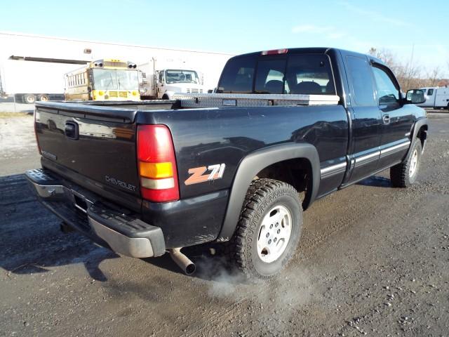 1999 Chevrolet 1500 Ext. Cab 4x4 Pickup Truck