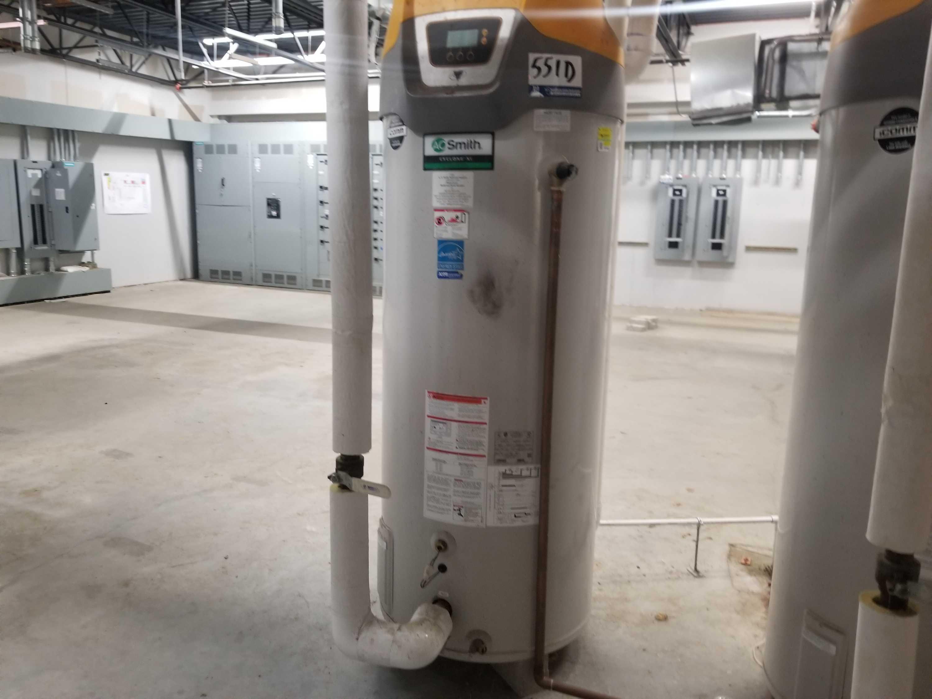 AO Smith Sconcone 100 Gal. Hot Water Heater