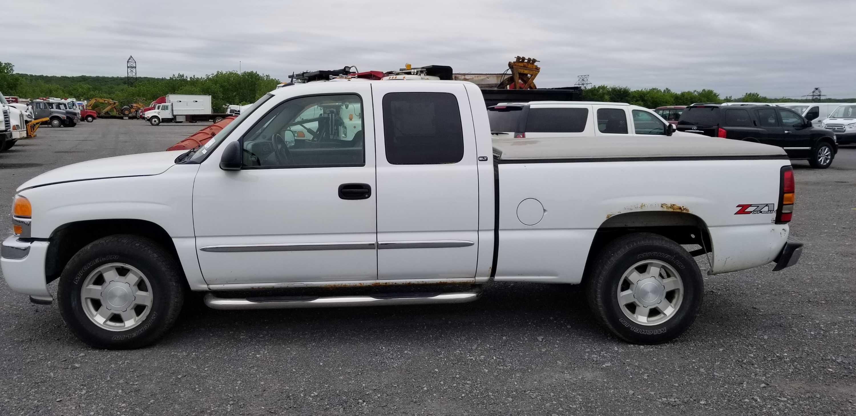 2005 GMC Sierra Extended Cab Pick Up Truck