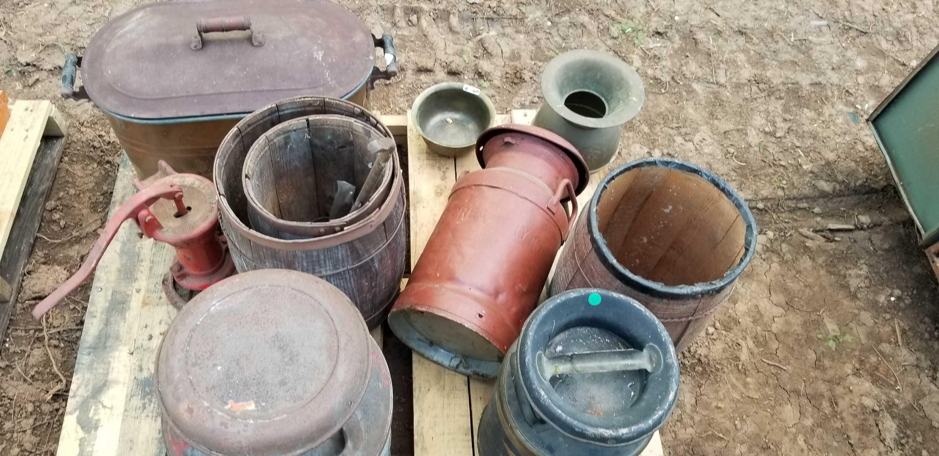 10 PCS: Containers, Bowls; Water Pump; Barrels; Pony Express Spittoon