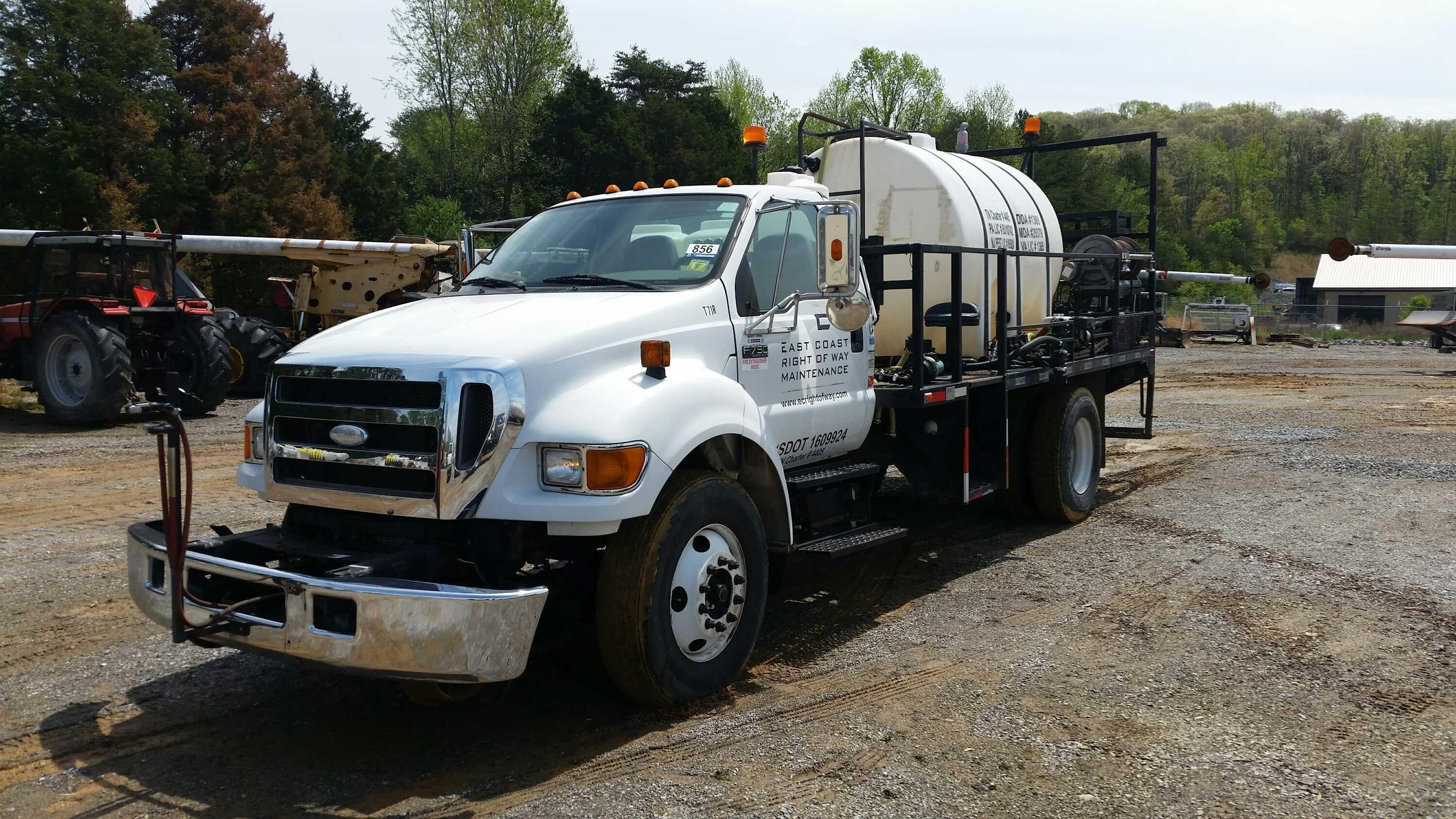 2007 Ford F-750 Spray Truck (Unit # T71R)