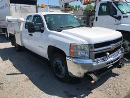 2010 Chevy 3500 Ext. Cab Rail Truck