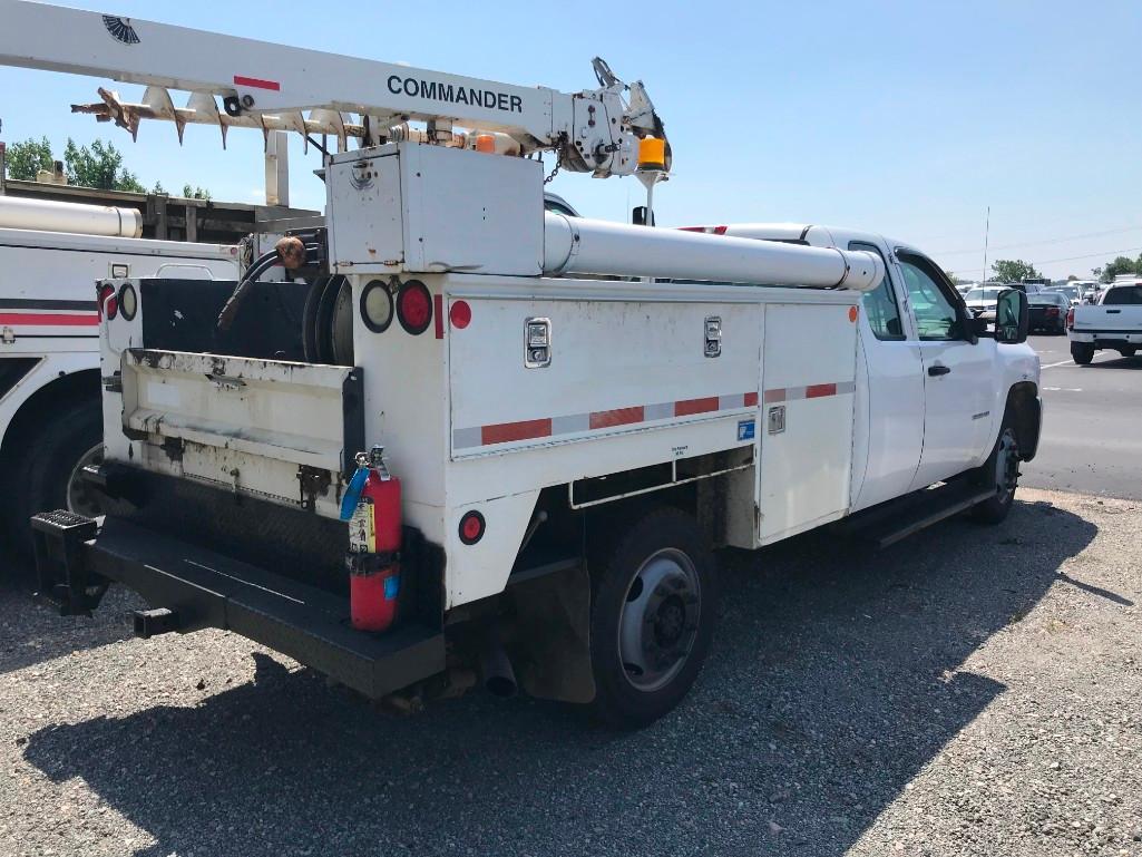 2010 Chevy 3500 Ext. Cab Rail Truck