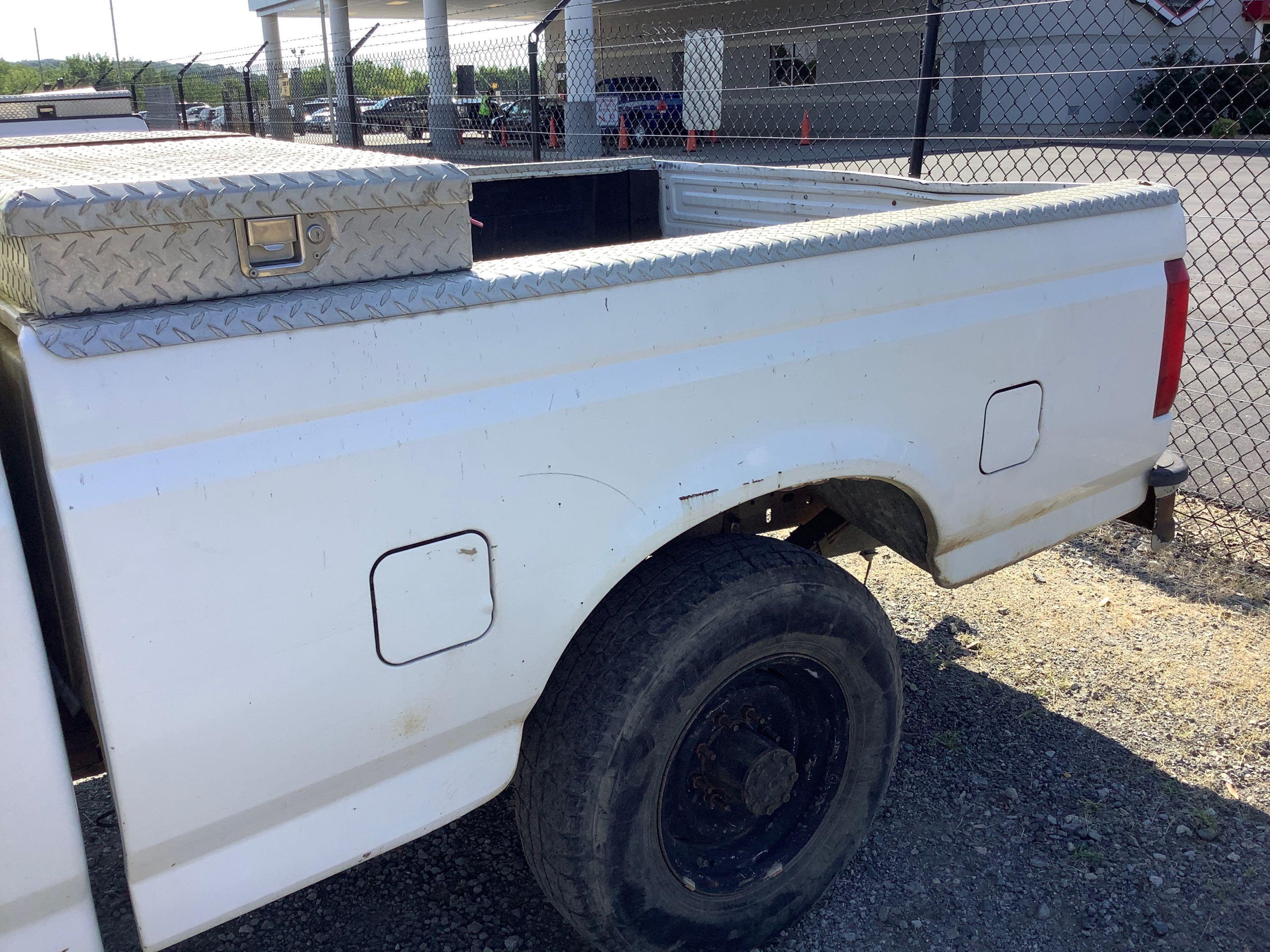 1997 Ford F250 Ext. Cab Pick Up Truck (Unit #18253)