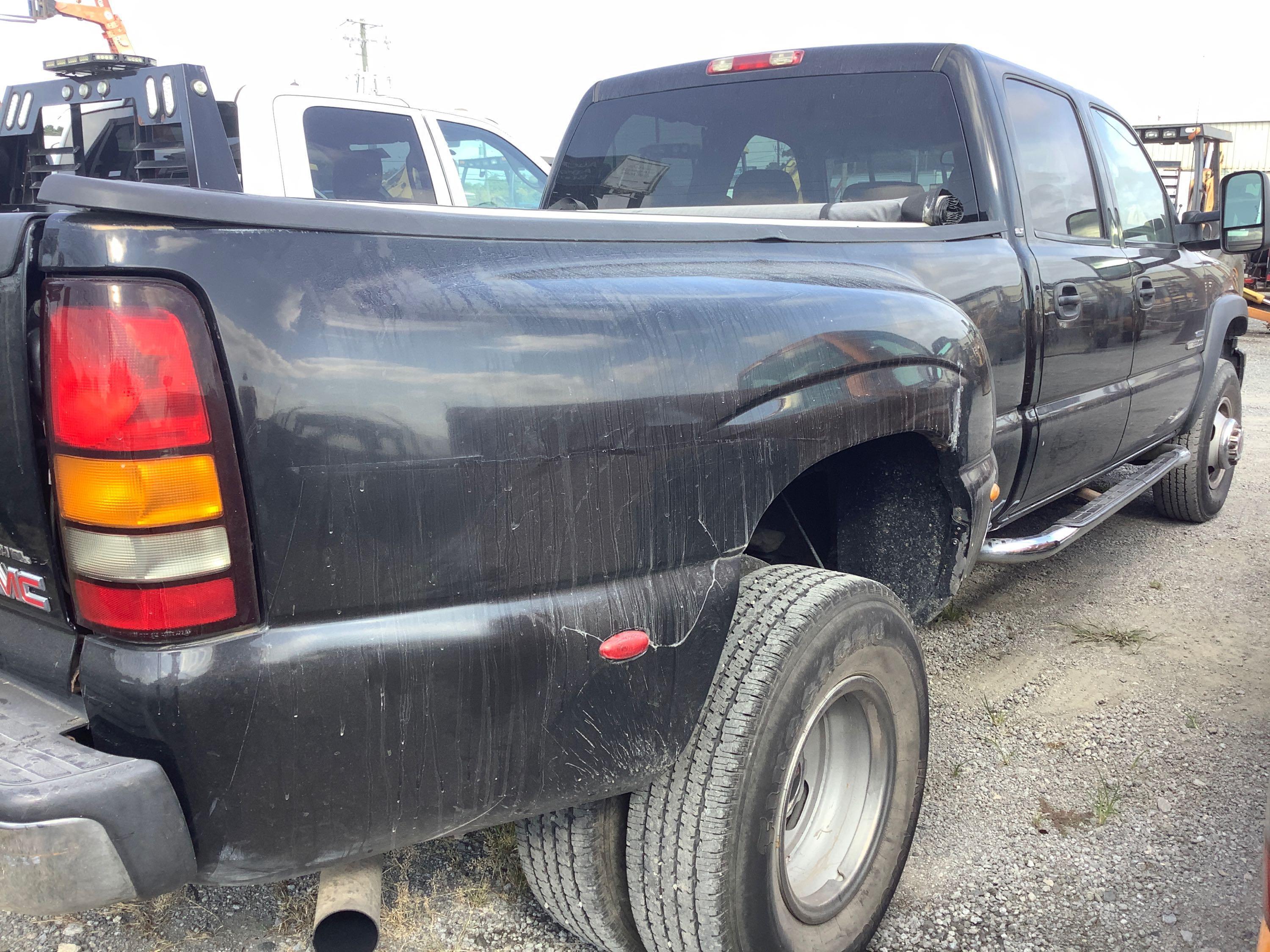 2006 GMC 3500 SLT Duramax Dually Pick Up Truck