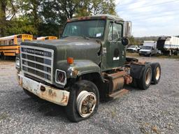International S2500 T/A Road Tractor (INOPERABLE)