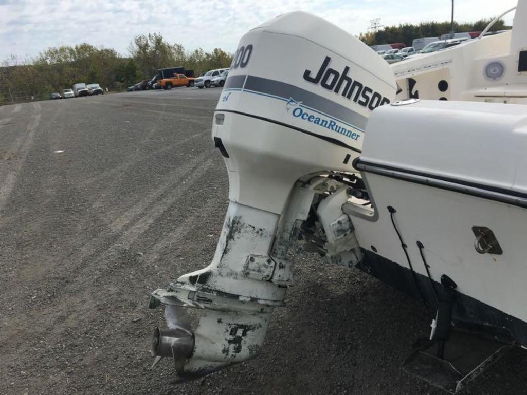 1995 HYDRA SPORTS MODEL 2150 BOAT WITH TRAILER