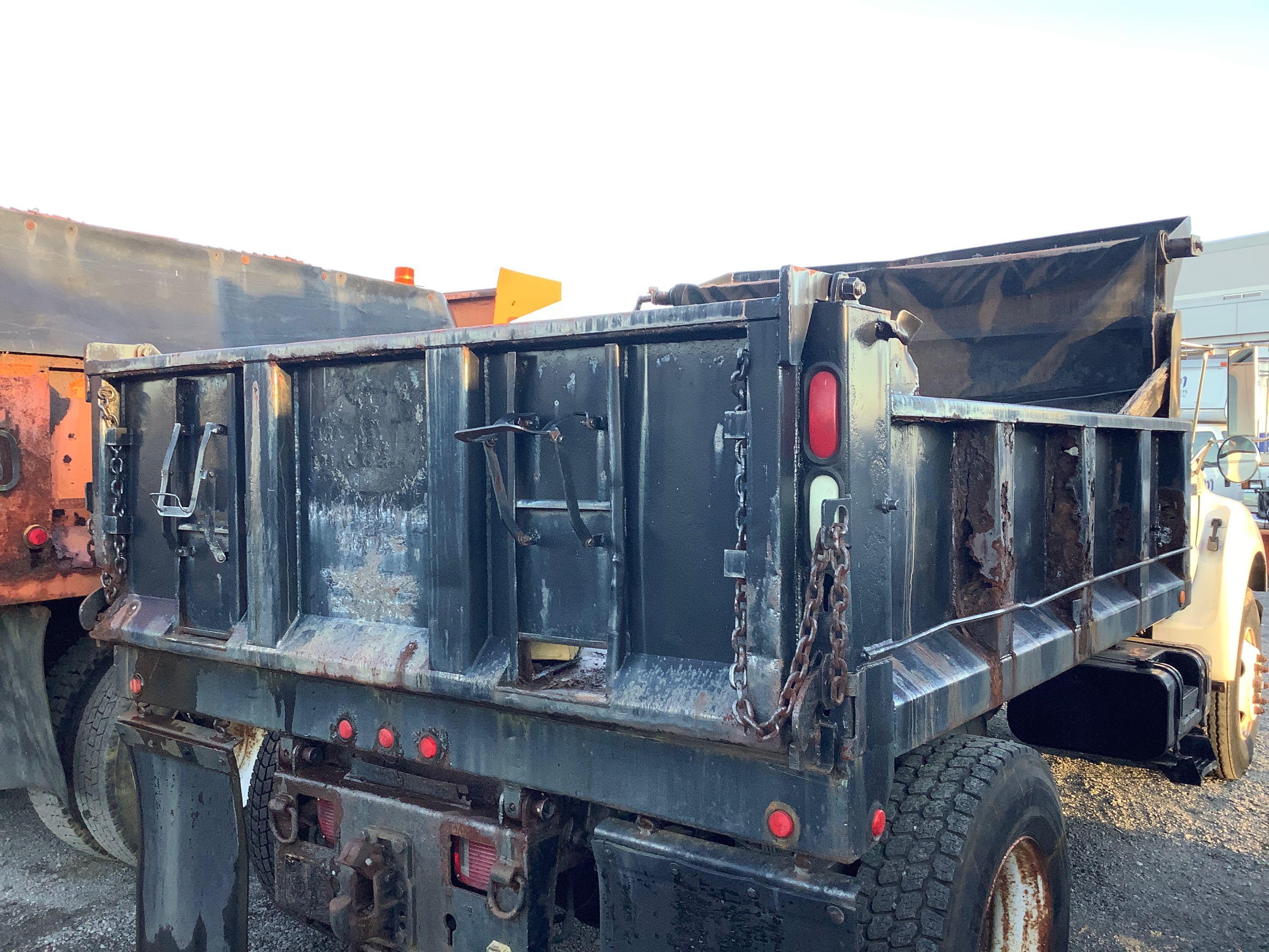 2000 FORD F750 DUMP TRUCK