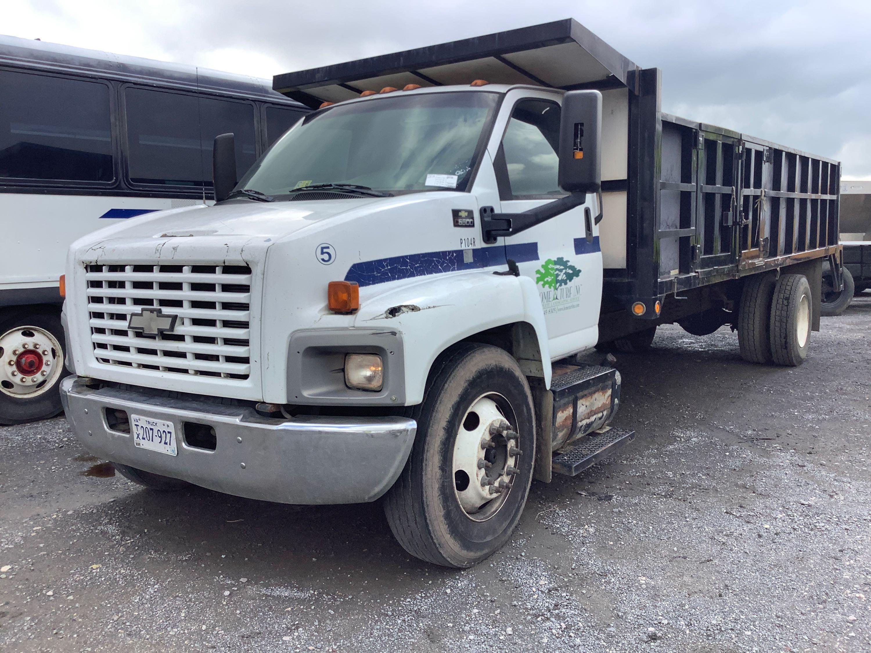 2003 Chevrolet C6500 20' Landscaping Truck (Unit #P104R)