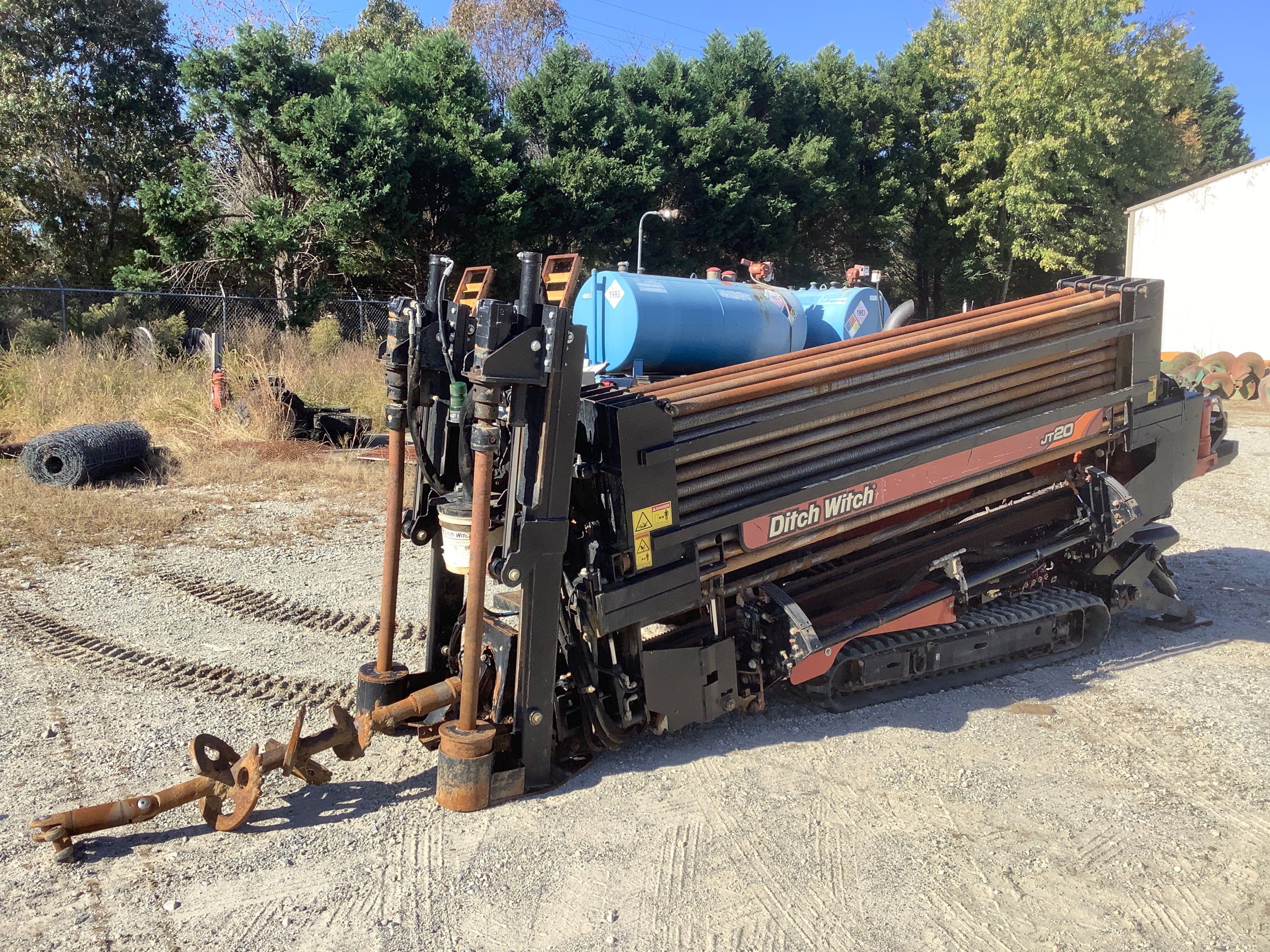 2014 Ditch Witch JT20 Directional Drill w/2017 Felling T/A Trailer