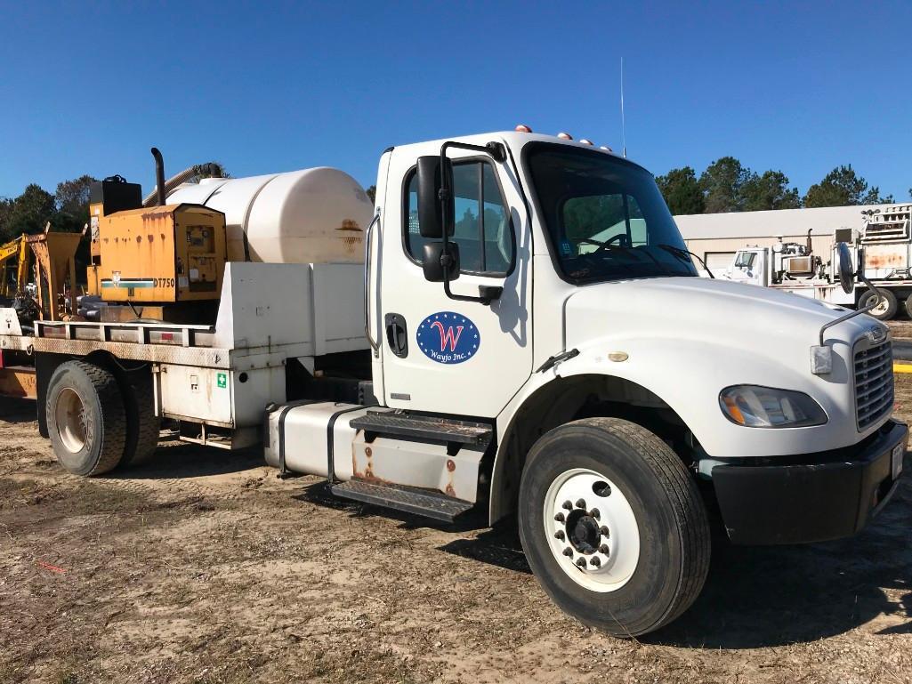 2012 Freightliner Business Class M2 Truck