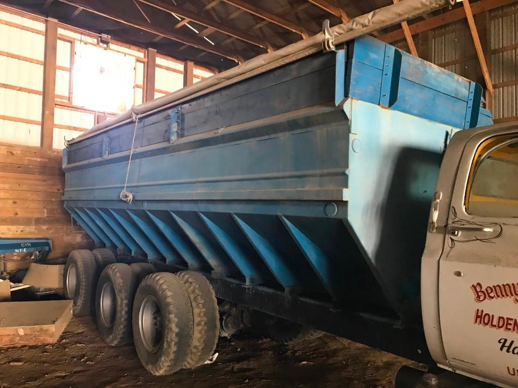 GMC 6500 Potato Hopper Truck (LTS #030) (INOPERABLE)