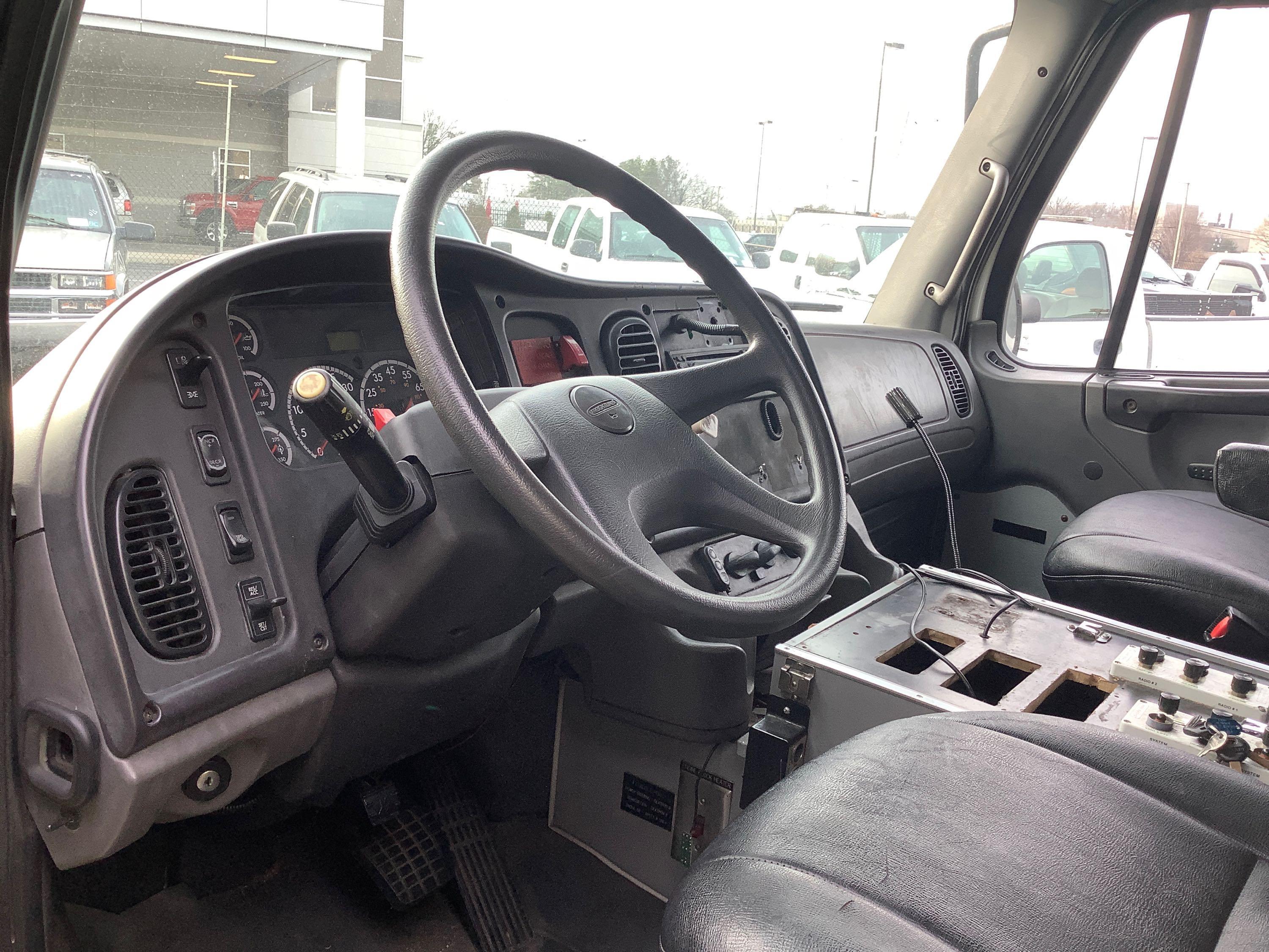 2005 Freightliner Ambulance (Henrico County #479)