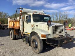 1995 NAVISTAR INTERNATIONAL 4700 DT 466 DUMP TRUCK