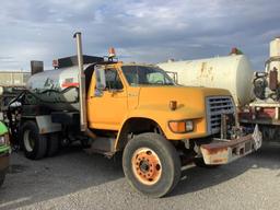 1998 FORD F800 ASPHALT DISTRIBUTOR TRUCK (VDOT UNIT #R03709)