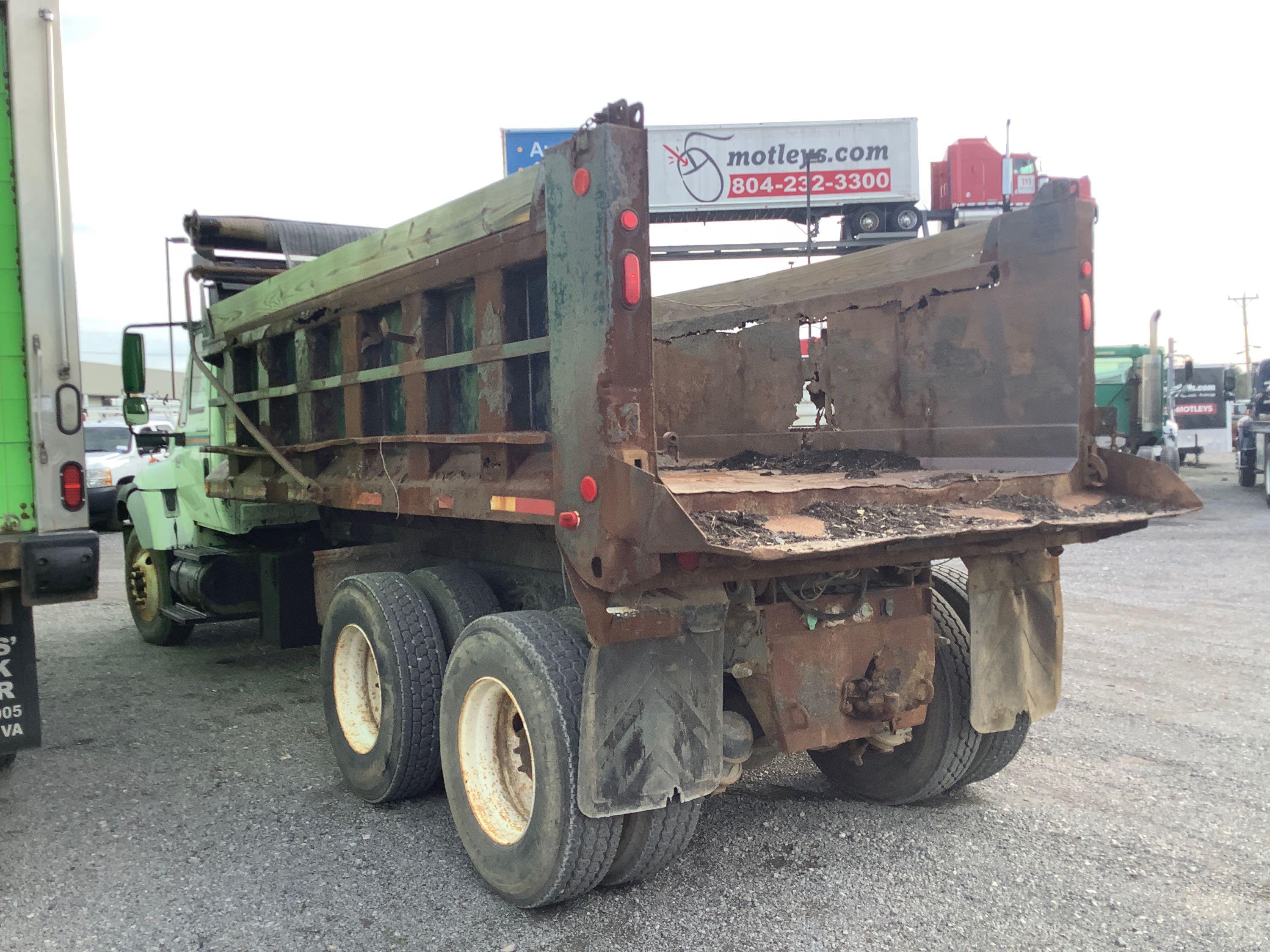 2005 INTERNATIONAL 7400 DUMP TRUCK (CITY OF RICHMOND UNIT #1202)