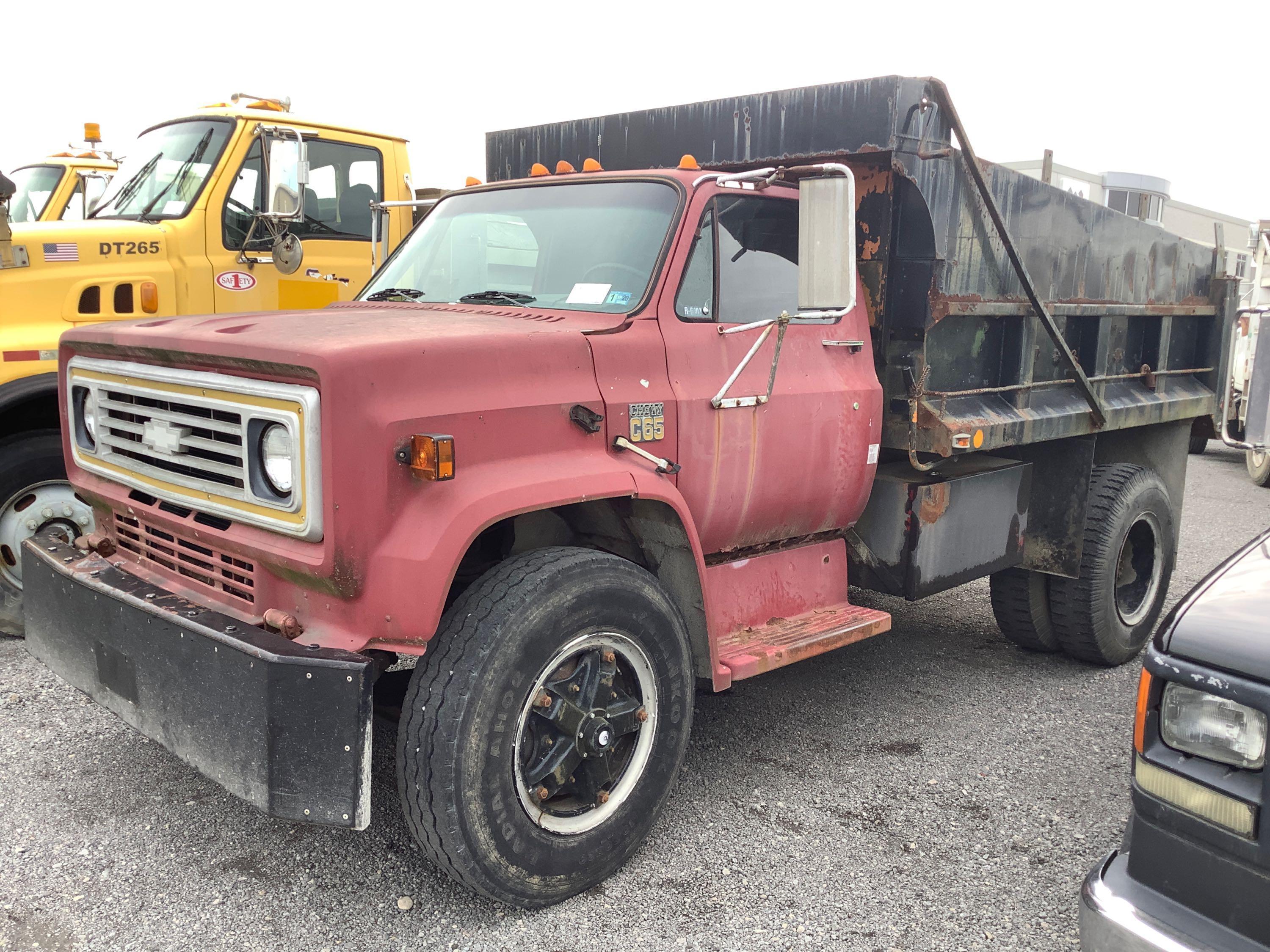 1974 CHEVROLET C65 DUMP TRUCK