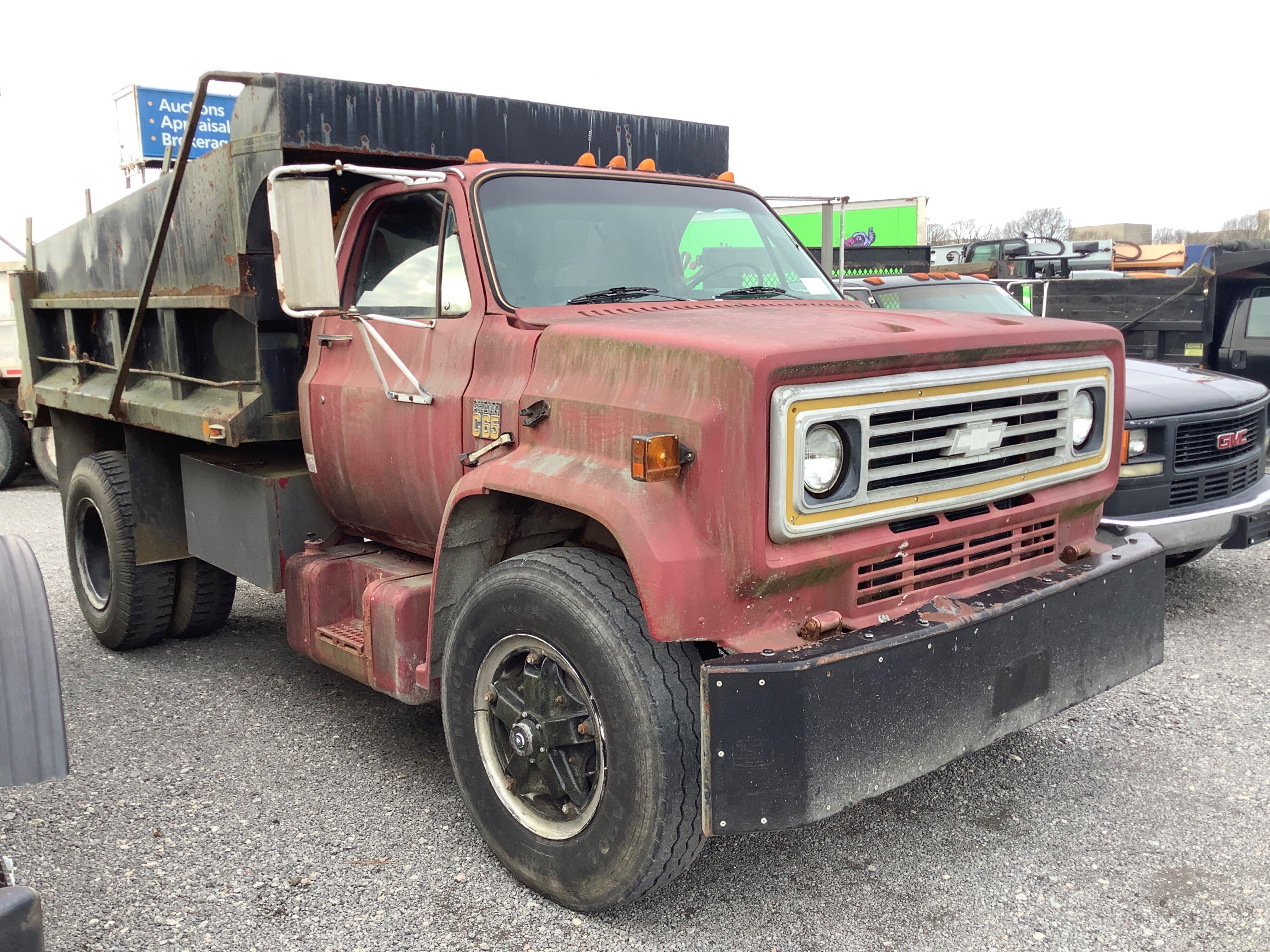 1974 CHEVROLET C65 DUMP TRUCK