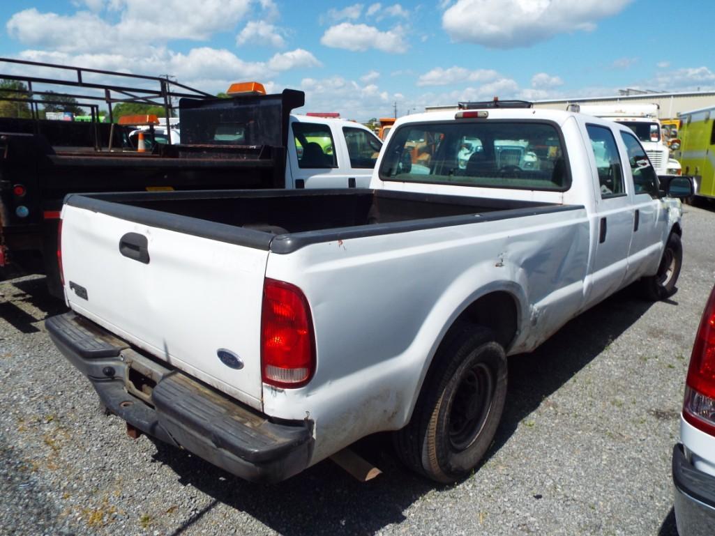 2001 FORD F350 CREW CAB PICKUP TRUCK (CITY OF RICHMOND UNIT 0201)