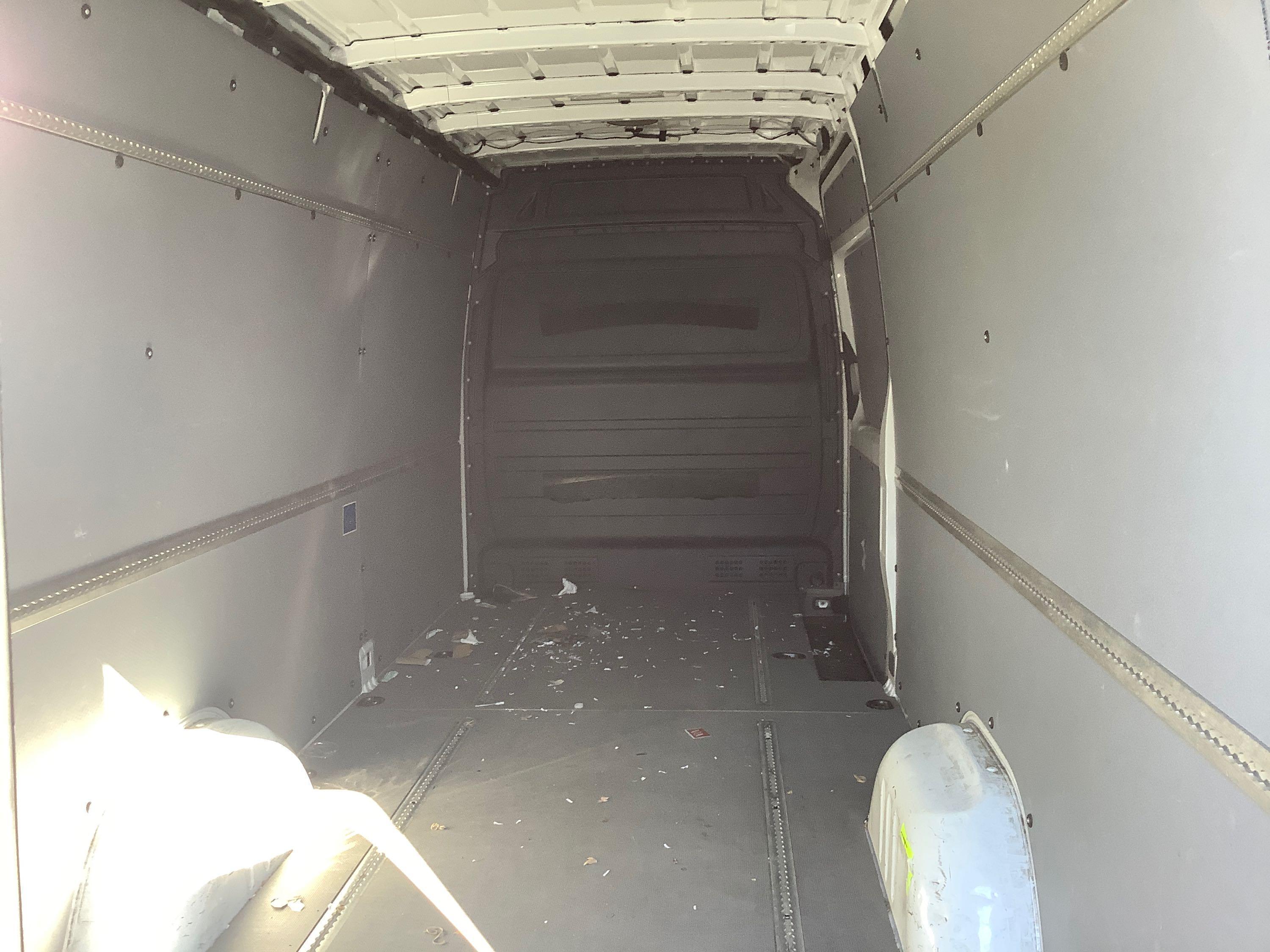 2011 FREIGHTLINER 2500 SPRINTER VAN (Henrico County #9398)