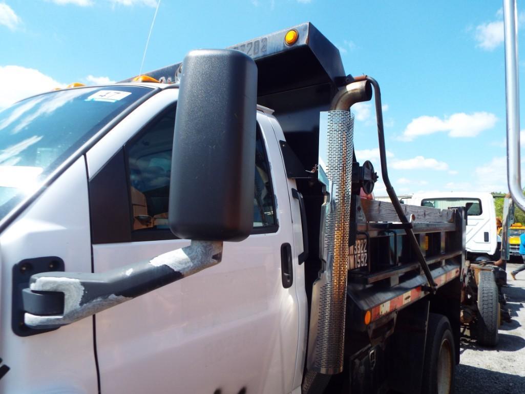 2005 GMC C7500 S/A DUMP TRUCK (VDOT UNIT #RO7202)