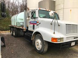 1994 INTERNATIONAL F8200 NURSE TRUCK (UNIT #N-6971)