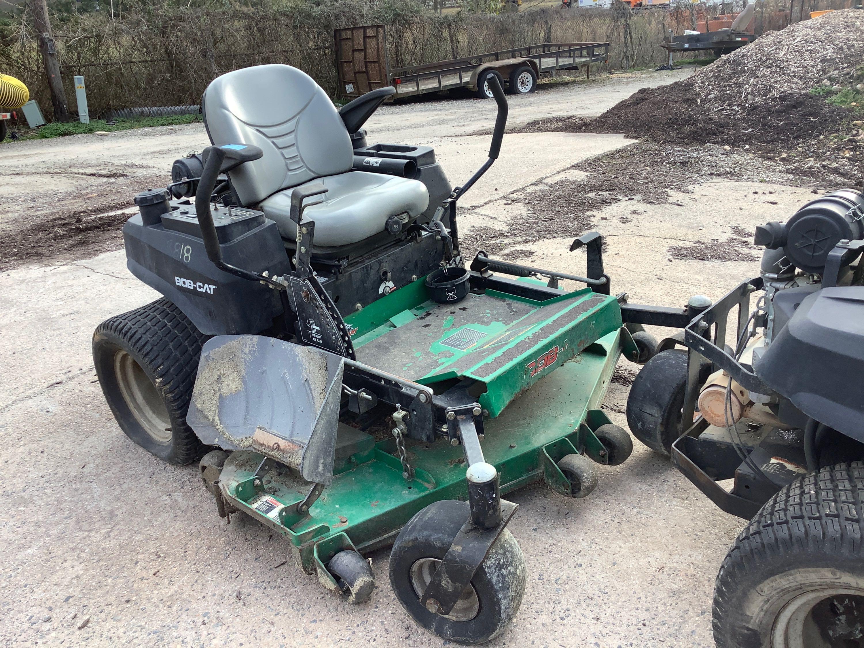 BOB CAT PRO CAT 29HP ZERO TURN MOWER