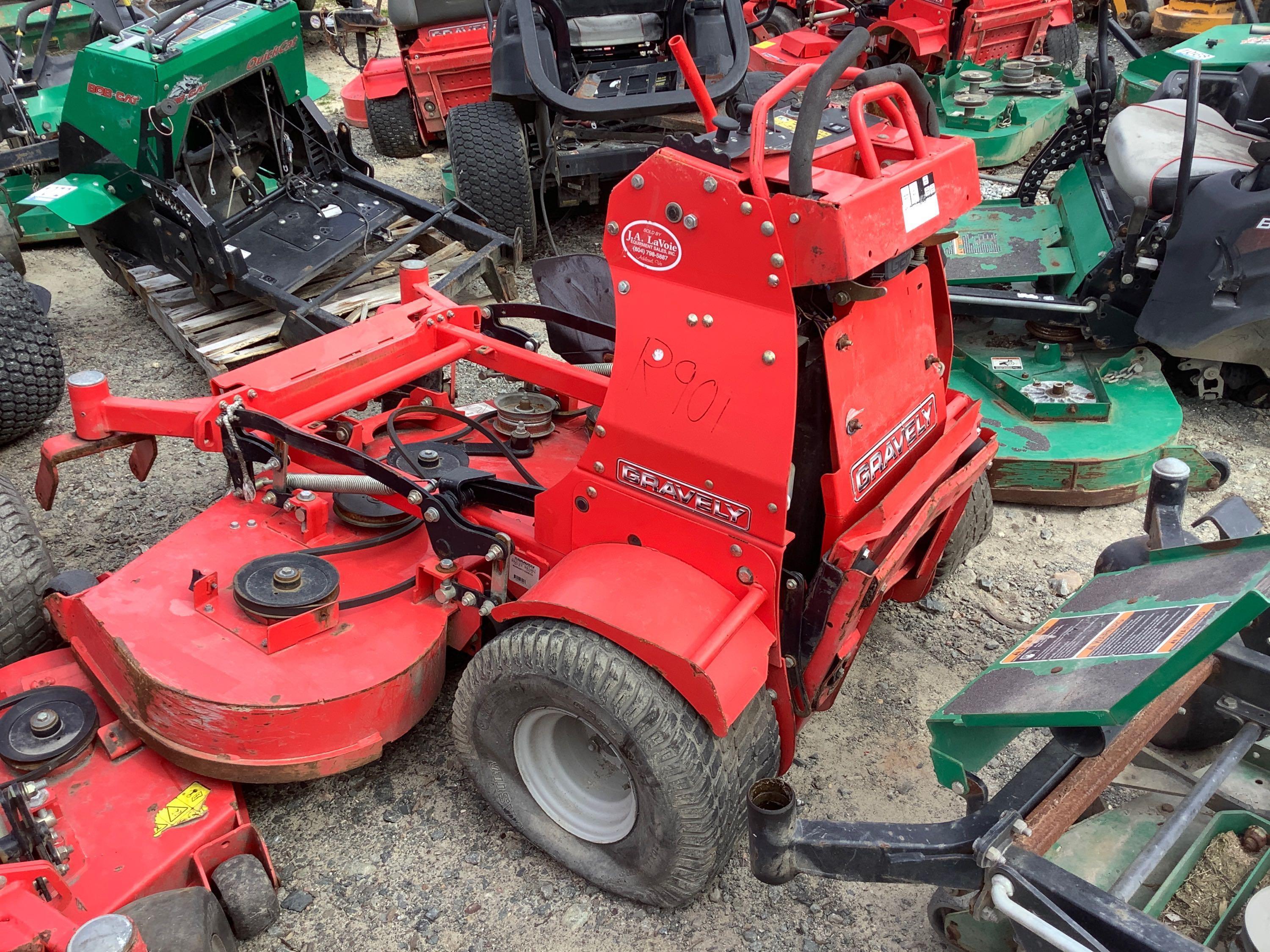 GRAVELY LAWN MOWER