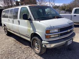 2001 CHEVROLET 3500 15-PASSENGER VAN