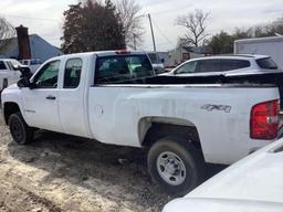 2009 CHEVROLET 2500 4 x 4 EXT. CAB PICKUP TRUCK