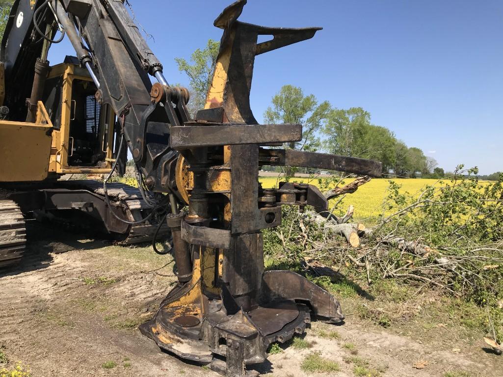 Tigercat 822 Tracked Feller Buncher