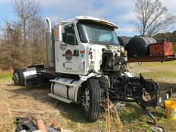 International 9400i SBA T/A Road Tractor (INOPERABLE)