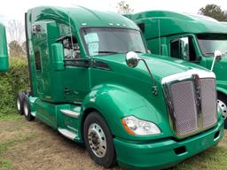 2015 KENWORTH T680 T/A SLEEPER ROAD TRACTOR (UNIT #1560)