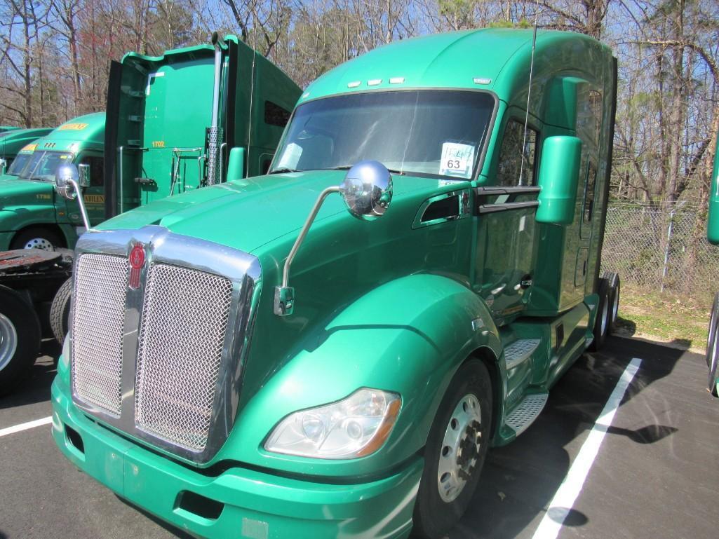 2015 KENWORTH T680 T/A SLEEPER ROAD TRACTOR (UNIT #1547)