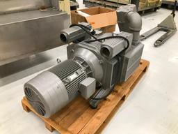 2011 Becker VTLF-400 Vacuum Pump