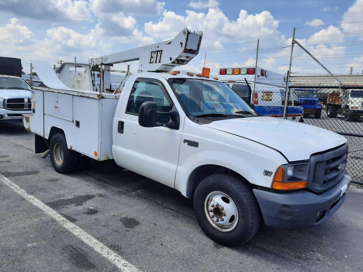 1999 Ford F350 Super Duty Bucket Service Truck