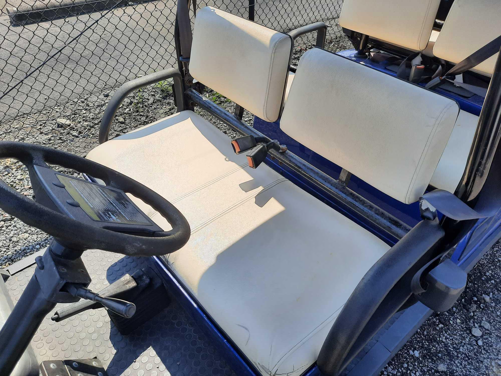 2008 Tomberlin E-Merge 6-Seat Golf Cart