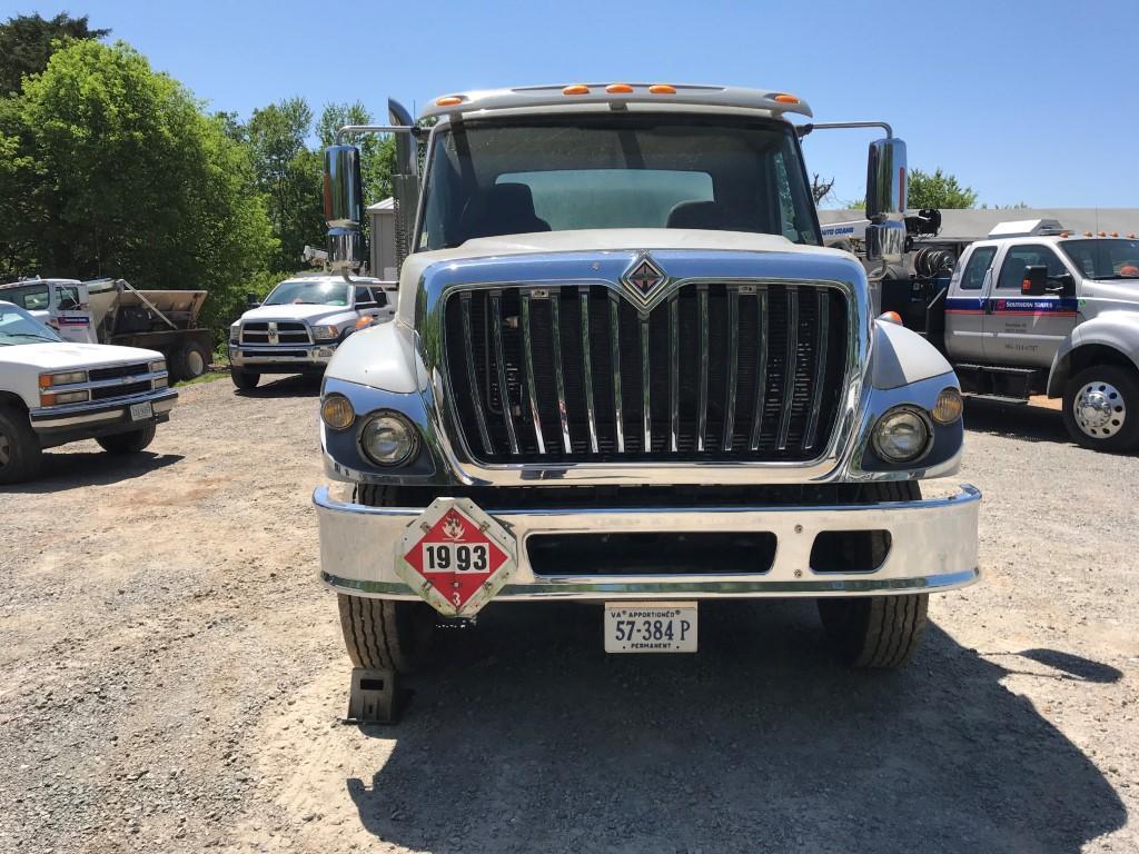 2008 IHC 7400 FUEL TRUCK (UNIT #P8100) (INOPERABLE)