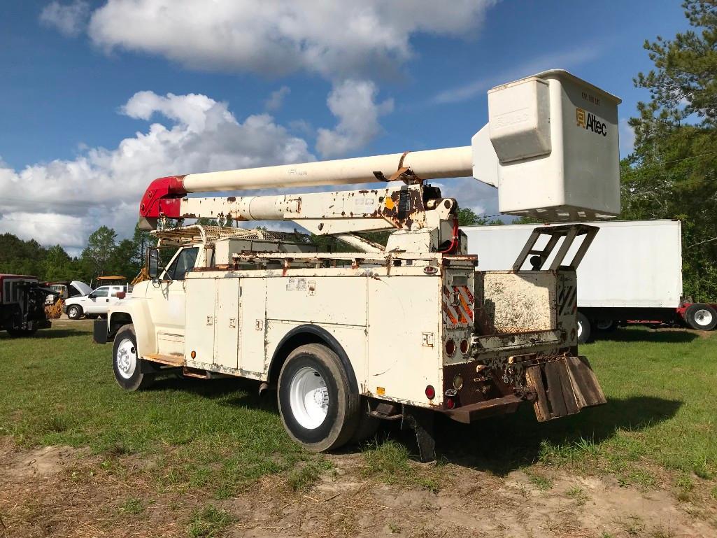 1984 Ford F800 S/A Altec AA600 Bucket Truck (90-DAY TITLE DELAY)