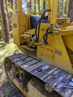 International 150 Crawler Loader