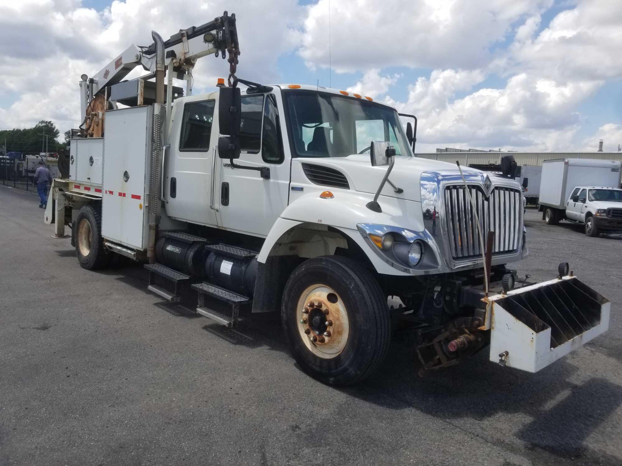 2008 International 7300 Crew Cab Service Truck (BID ASSURE GUARANTEE)