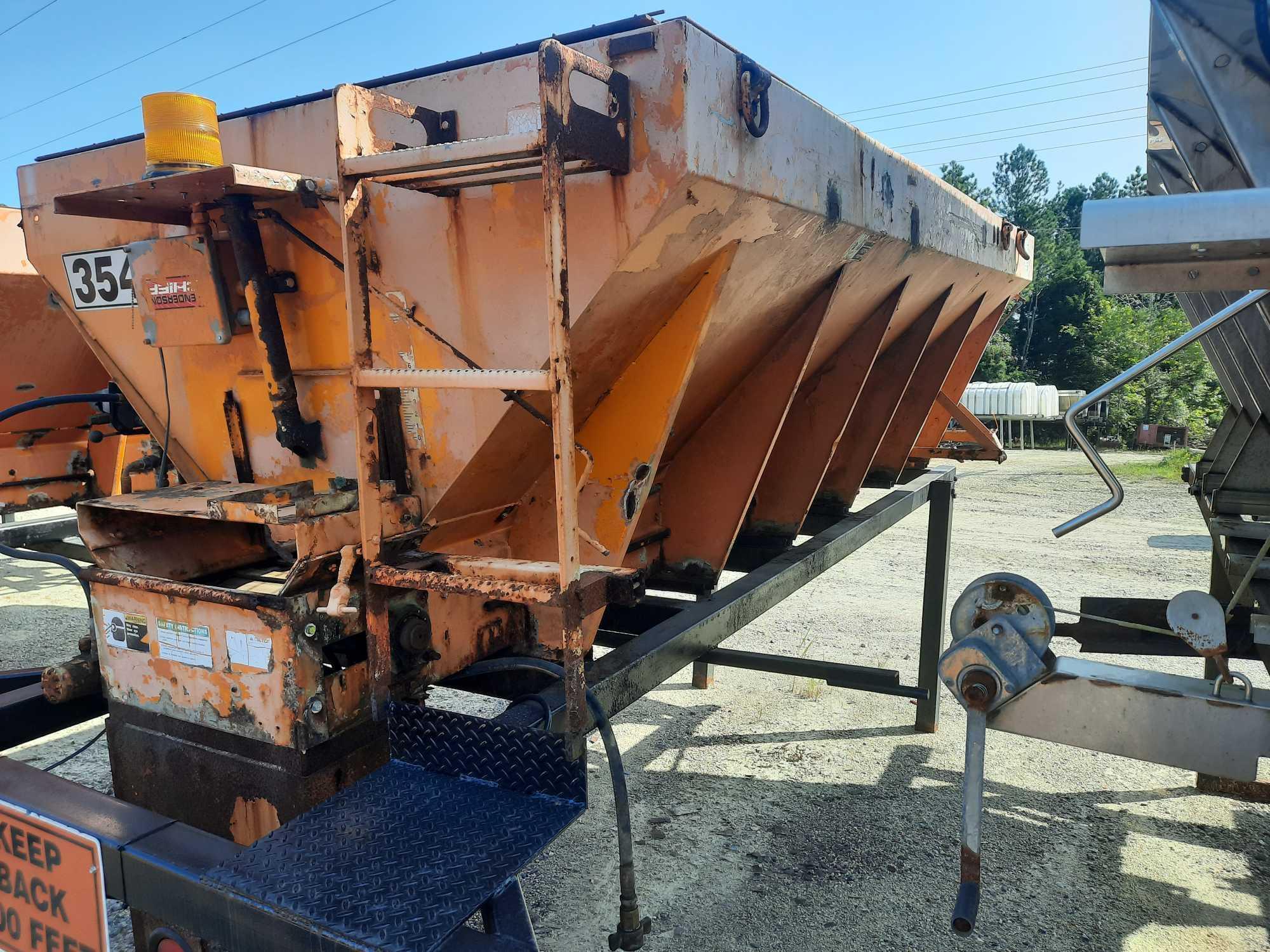 14' Hydraulic Salt Spreader W/ Stand