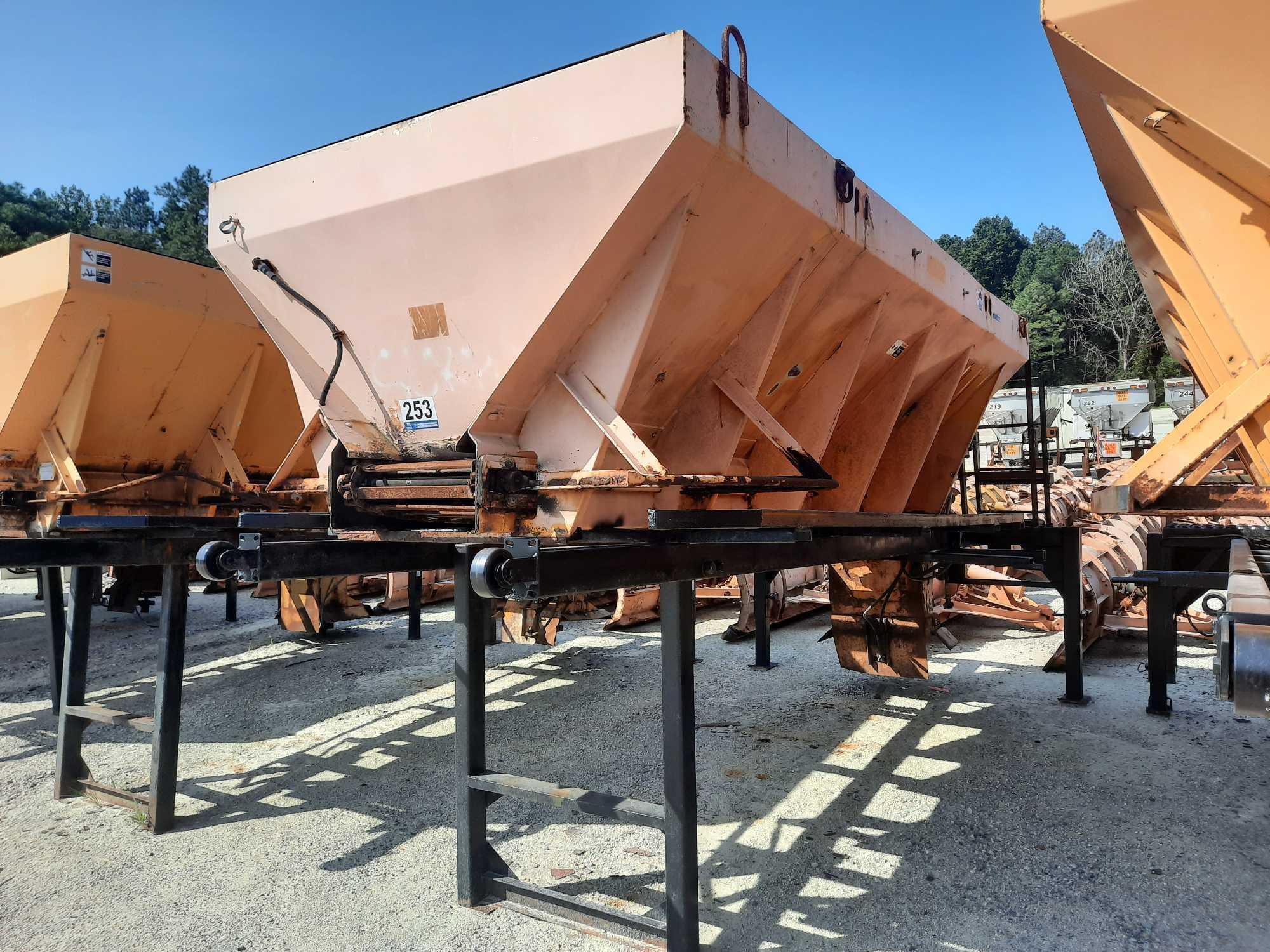 14' Hydraulic Salt Spreader W/ Stand