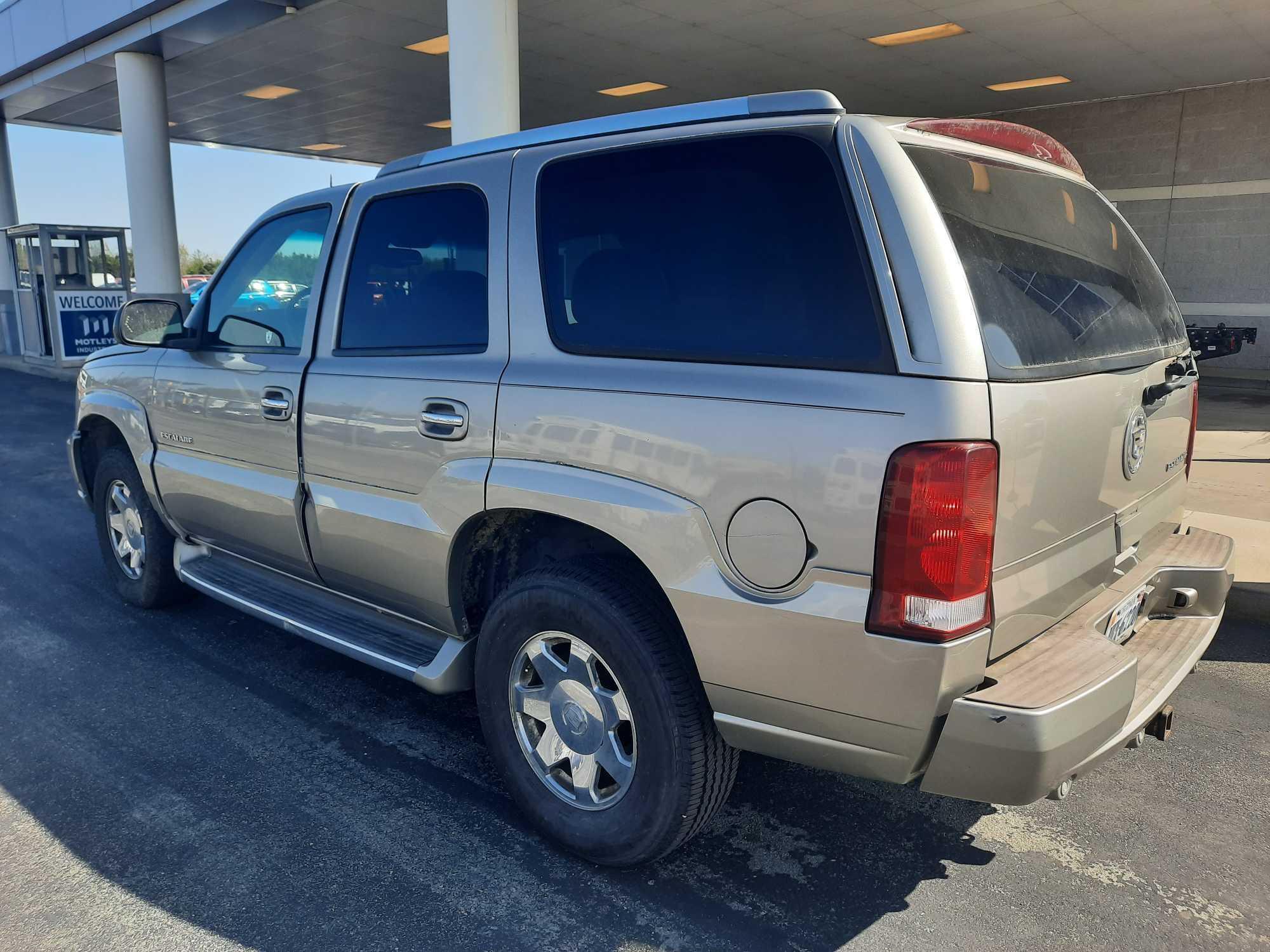 2003 Cadillac Escalade