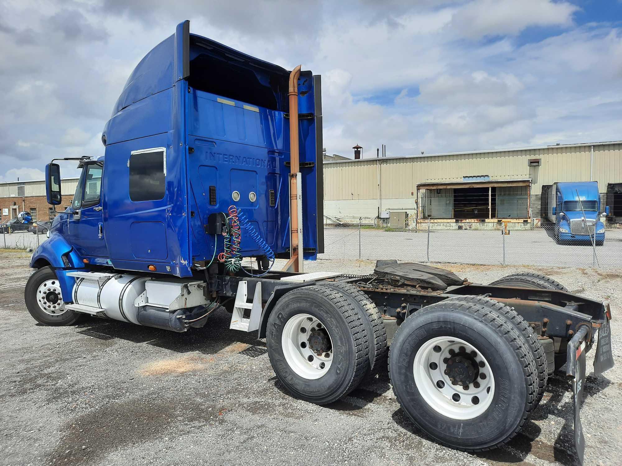 2008 International Prostar W/Sleeper