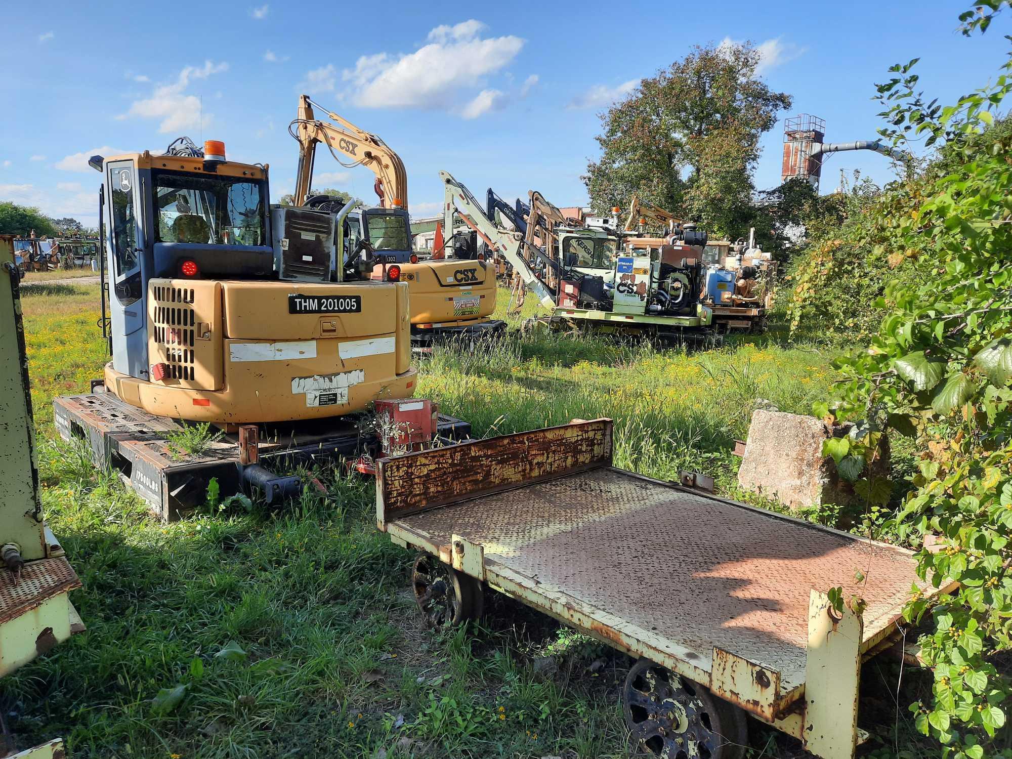 2010 John Deere 85D Mini Excavator W/ Railroad Gear , (CSX UNIT# THM201005)