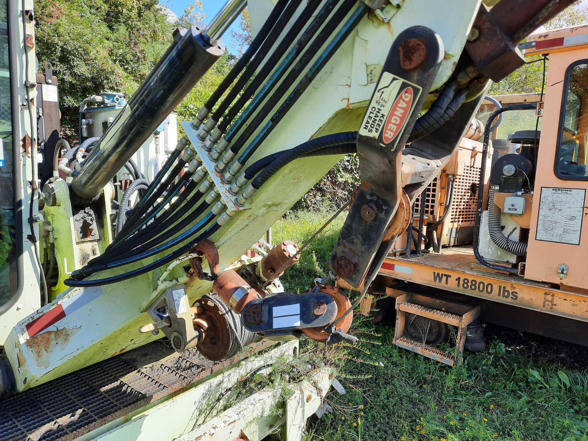 2001 Knox Kershaw Tie Crane KTC-1200 , (CSX UNIT#KBC201102)