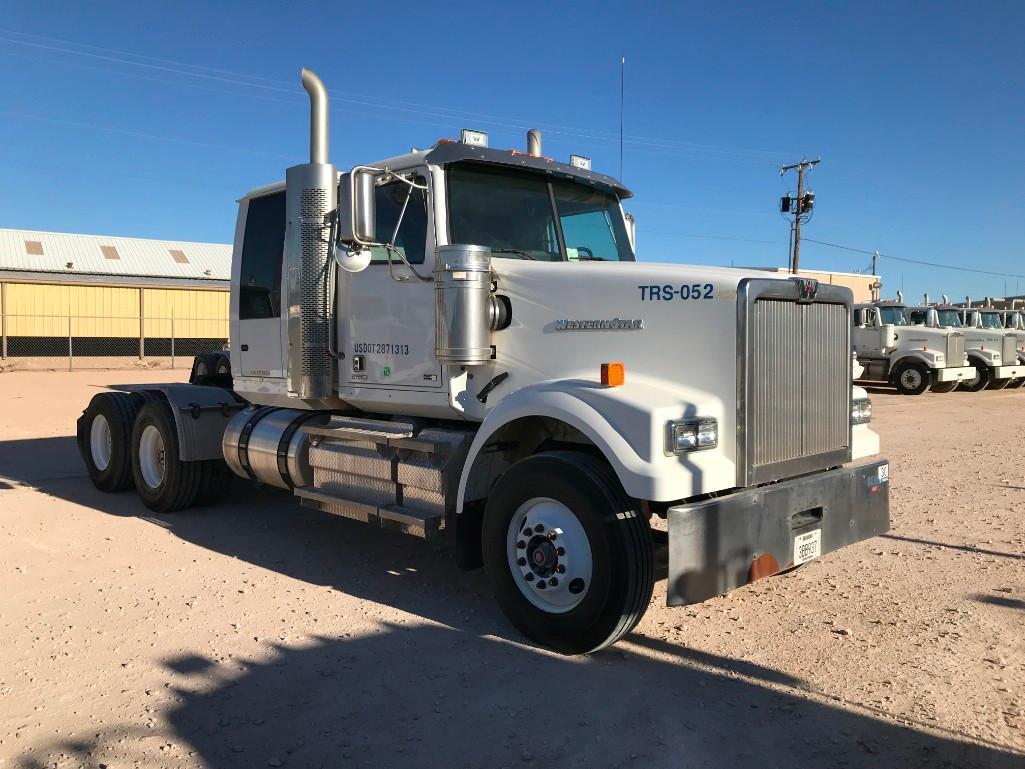 2014 Western Star 4900SF T/A Sleeper Road Tractor (Unit #TRS-052)