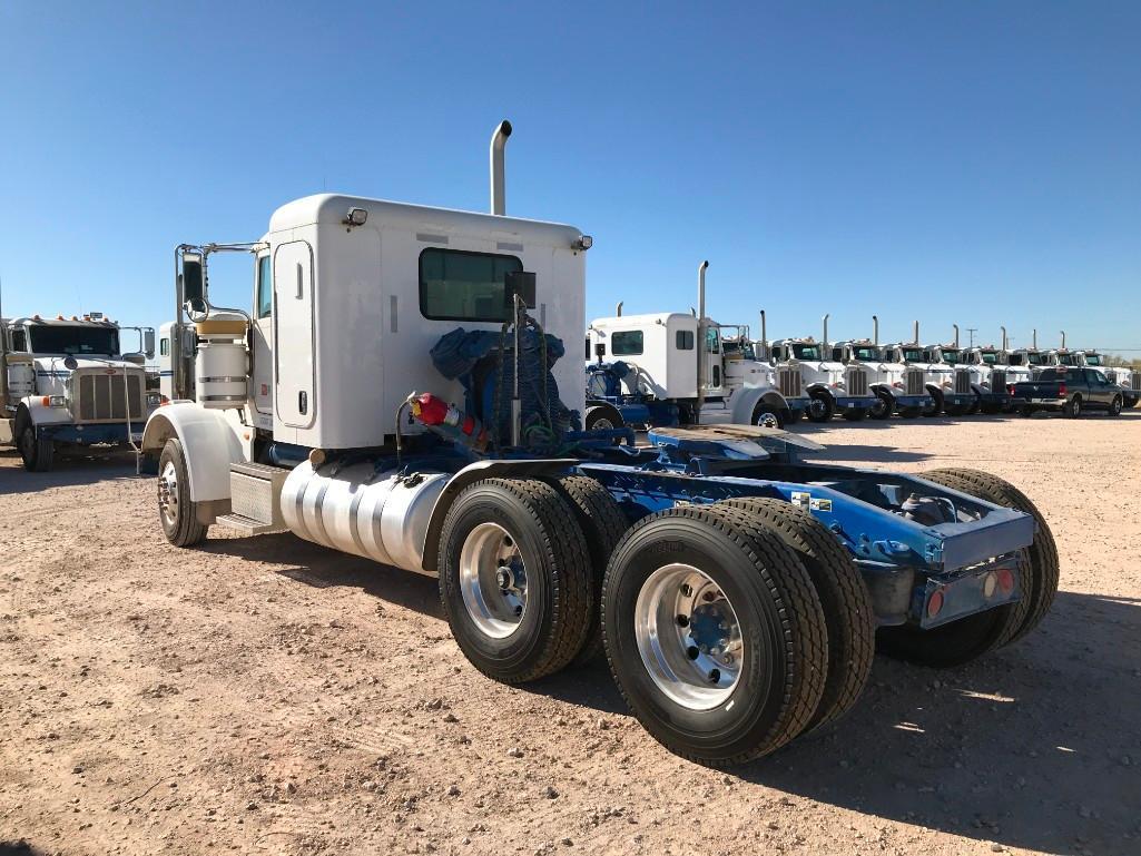 2013 Peterbilt 367 T/A Sleeper Compressor Truck Road Tractor (Unit #TRB-422)