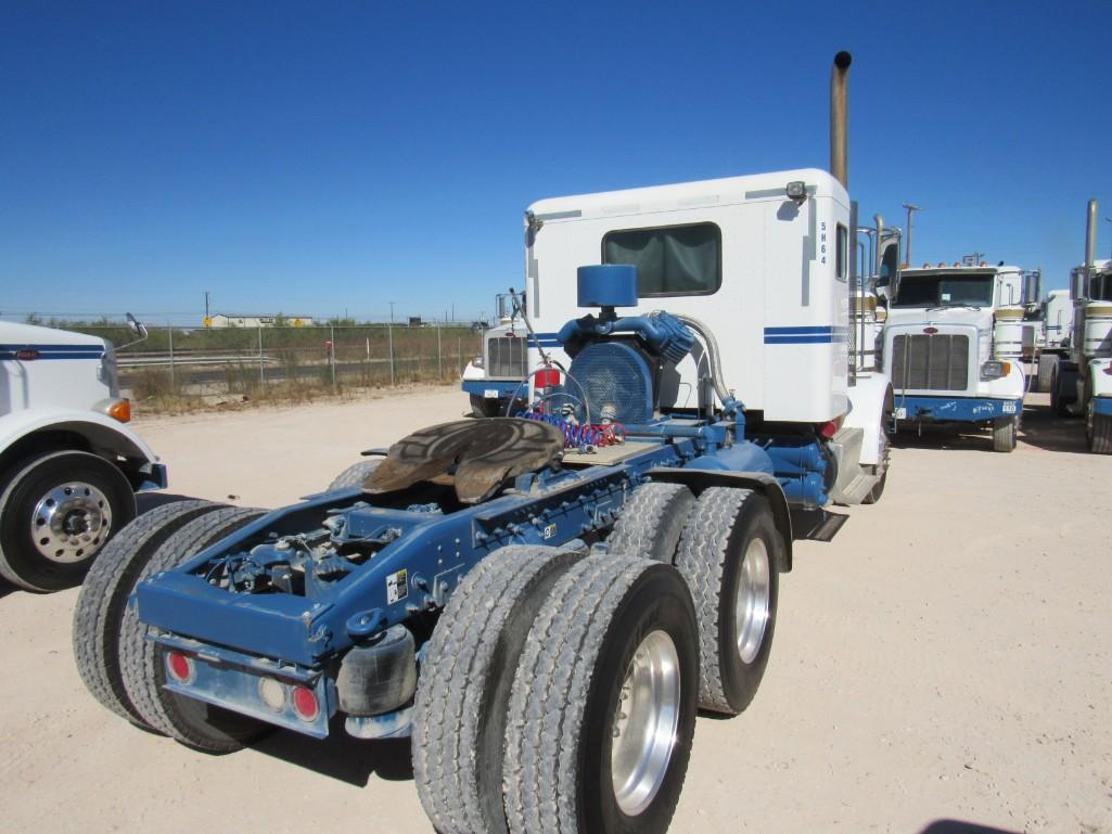 2012 Peterbilt 367 T/A Sleeper Compressor Truck Road Tractor (Unit #TRB-287)